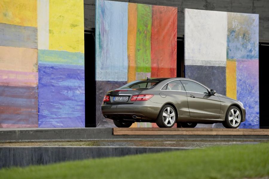  Mercedes-Benz E-Class Coupe 2010 года  (фото 63 из 84)